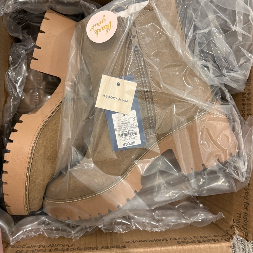 Universal Thread Memory Foam Tan Ankle Boots